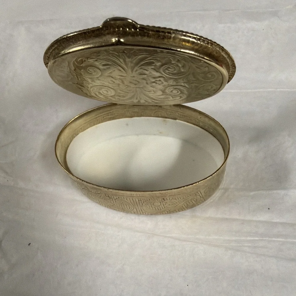 Trinket Box ROMA IL COLOSSEO Rome Italy Colosseum Pill Box Snuff Stuff 1.75